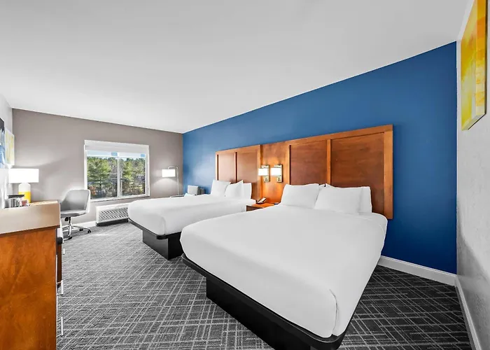 Comfort Inn & Suites Plainville-Foxboro